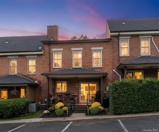 64 Broadway, Kingston, NY 12401