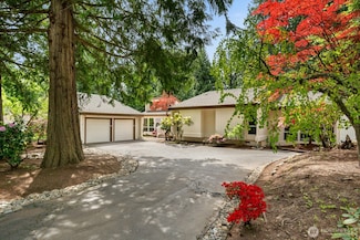 2915 Sahalee Dr E, Sammamish, WA 98074