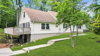 136 van Brackle Rd, Matawan, NJ 07747