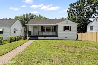 2504 Larkwood Ln, Knoxville, TN 37921