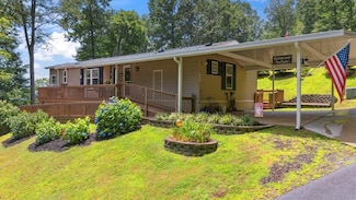 122 Paige Ln, Franklin, NC 28734