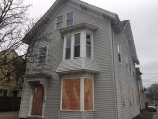 116 Sterry St, Pawtucket, RI 02860
