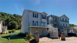 126 Woodridge Dr, Mineral Wells, WV 26150
