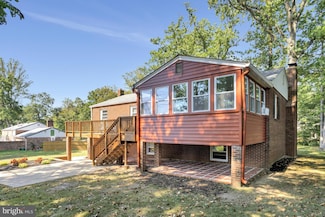 5801 Boothe Dr, Burke, VA 22015