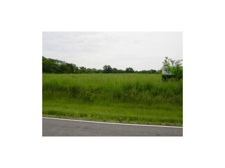 825 NE 23 Hwy, Knob Noster, MO 65336