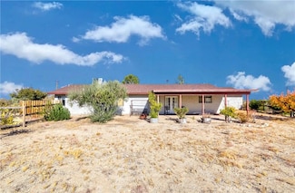 623 Mesquite Rd, Pinon Hills, CA 92372