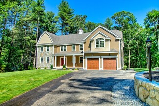 56 Bartlett St, Chelmsford, MA 01824