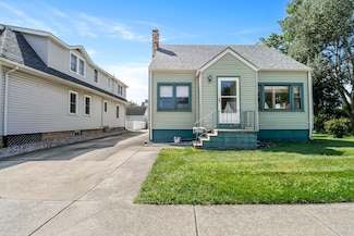 426 Keilman St, Dyer, IN 46311