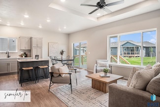 9113 W Counsel St, Sioux Falls, SD 57106