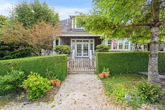 7 Lupine Ln, Pacific Beach, WA 98571