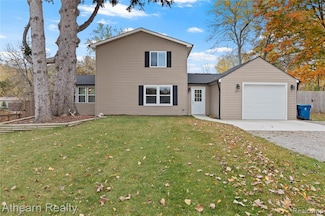 5079 Thompson Rd, Linden, MI 48451