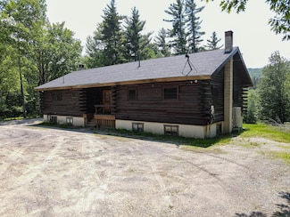 54 Deer Valley Rd, Bradford, NH 03221
