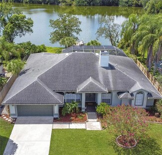 717 Pinewalk Dr, Brandon, FL 33510