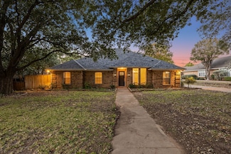 2954 Trail Lake Dr, Grapevine, TX 76051