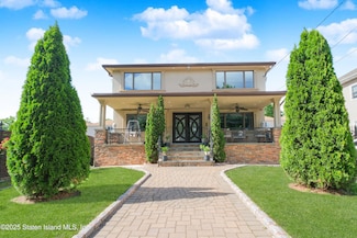 75 Clay Pit Rd, Staten Island, NY 10309