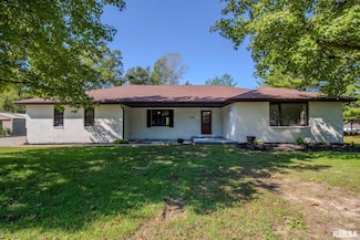 1065 Crystal Rd, West Frankfort, IL 62896