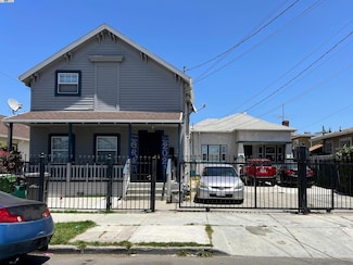 9526 Walnut St, Oakland, CA 94603