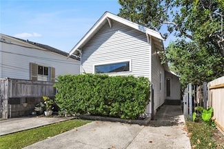 5525 Annunciation St, New Orleans, LA 70115