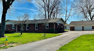 152 Donald Dr, Bowling Green, KY 42103