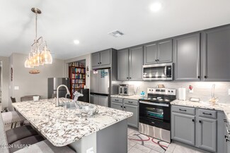 8740 E Pebble Stone Ln, Tucson, AZ 85730