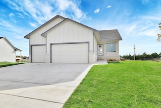 1141 W Trek Cir, Goddard, KS 67052
