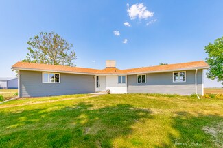 3279 E 29th Rd, Seneca, IL 61360