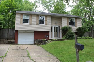 129 Skyline Dr, Pittsburgh, PA 15239