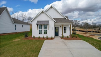 222 Summer St, Opelika, AL 36801