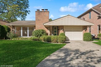 918 Florence Dr, Park Ridge, IL 60068