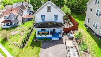 95 Scofield St, Walden, NY 12586