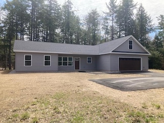 3 Milligan Cir, Oxford, ME 04270