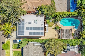 933 N Harper Ave, West Hollywood, CA 90046