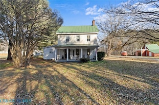 7377 Old Pinetta Rd, Gloucester, VA 23061