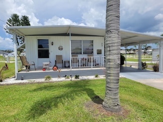 23 Center Rd, Palmetto, FL 34221