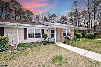 24 Club Place Unit 5B, Galloway, NJ 08205
