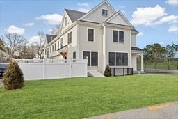 32 Kingsbury St Unit 1, Wellesley Hills, MA 02481