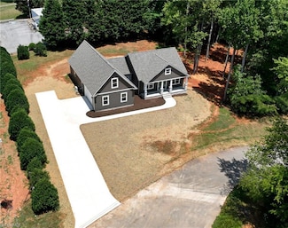 115 Burberry Dr, Purlear, NC 28665
