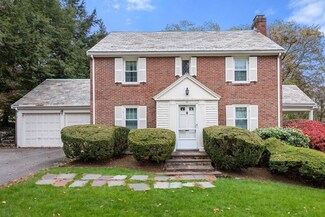 17 Upwey Rd, Wellesley Hills, MA 02481