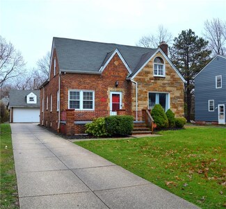 2021 E 226th St, Euclid, OH 44117