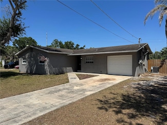 5813 Oxford Dr, Tampa, FL 33615