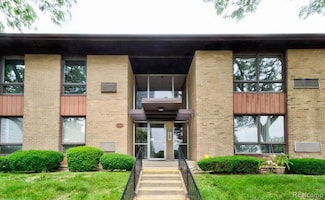 1565 Cherboneau Place Unit 60, Detroit, MI 48207