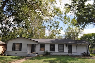 1009 Bales St, Cleburne, TX 76033