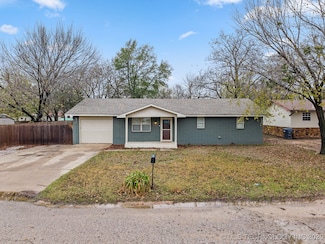 915 G St SW, Ardmore, OK 73401