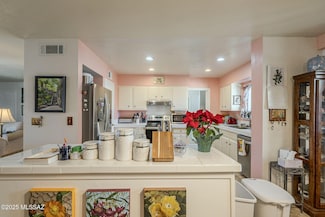 434 S Abrego Dr, Green Valley, AZ 85614
