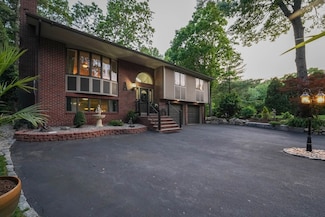597 Fisher Rd, North Dartmouth, MA 02747