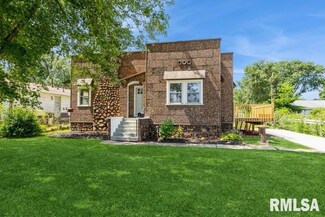 432 12th St, Silvis, IL 61282