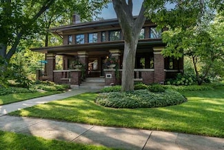 1308 Harlem Blvd, Rockford, IL 61103