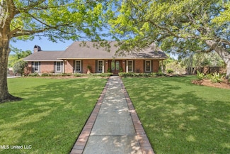 2629 Park View Dr, Biloxi, MS 39531