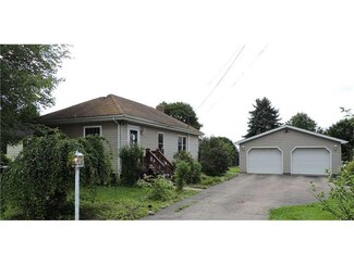 1790 Windover Ave, Ellwood City, PA 16117