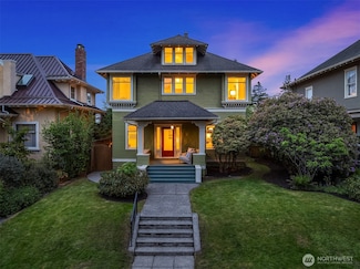 712 17th Ave E, Seattle, WA 98112